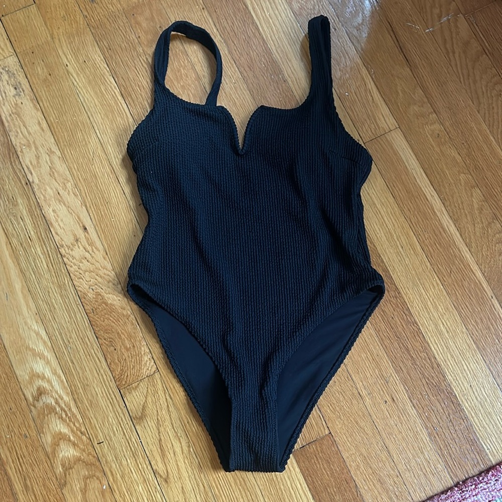 Brand new bathing suite